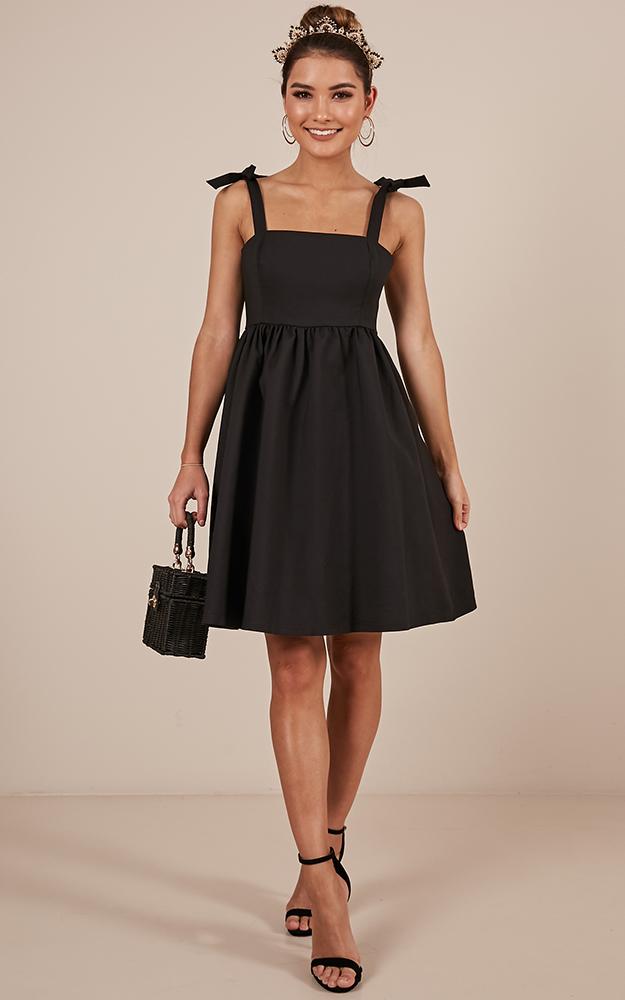 Get The Memo Dress In Black