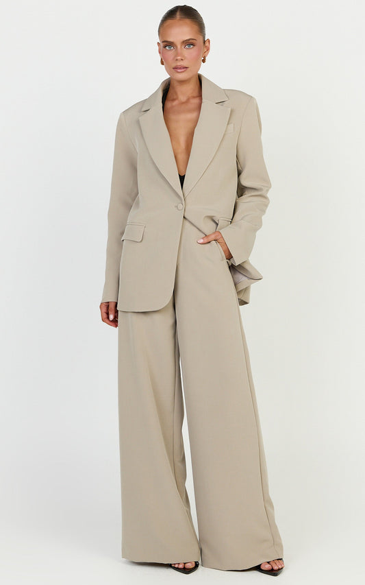 Selena Hose – High-Waist-Hose mit weitem Bein und geradem Schnitt in Neutral