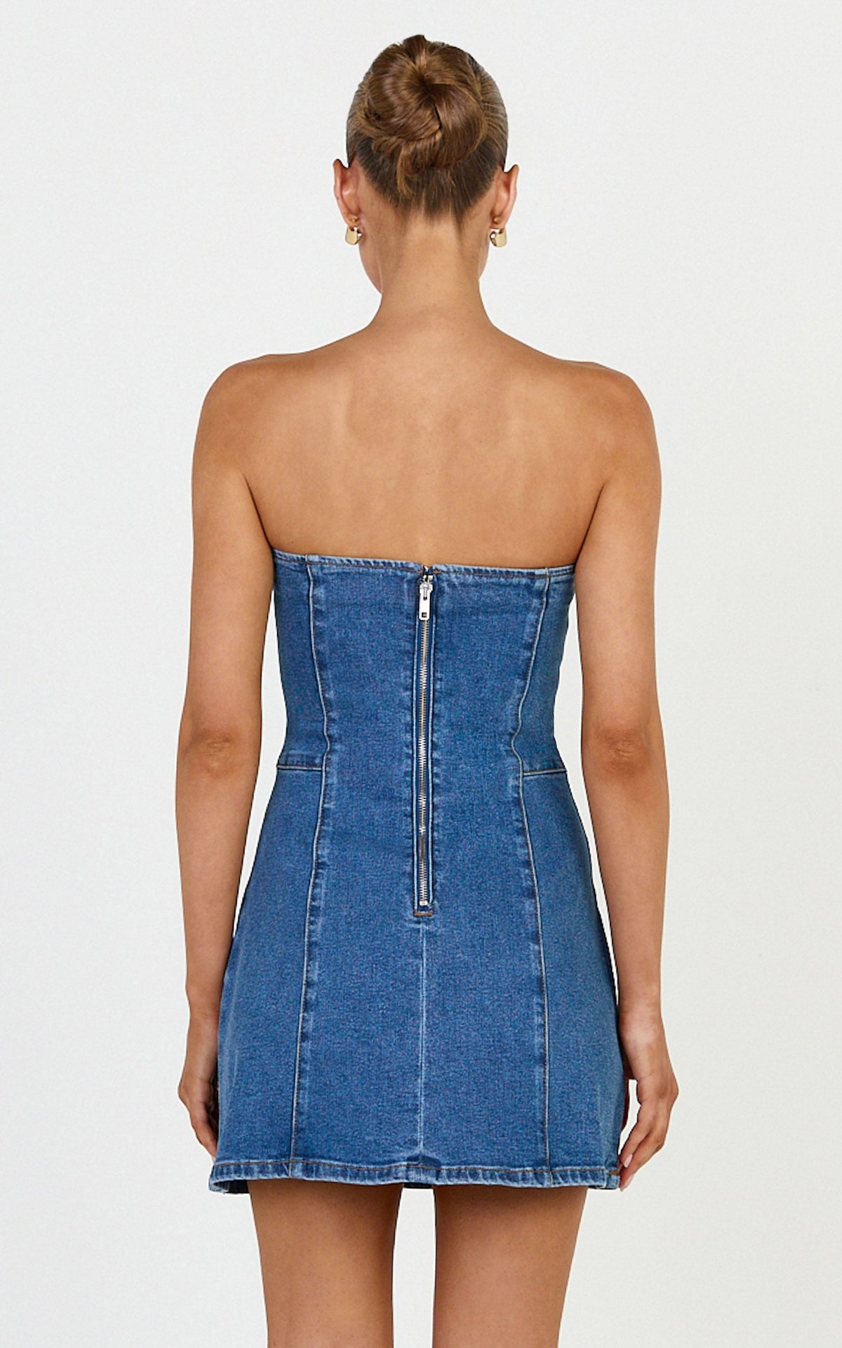 Marigold Mini Dress – Trägerloses Denim-Minikleid mit Strass in Mid Blue Wash