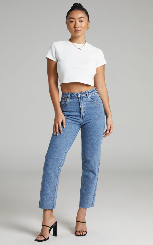 Abrand - A Venice Straight Jean in Kendra Organic