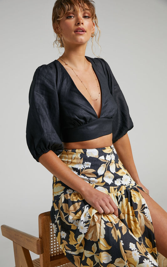 Amalie The Label - Bethy Linen Balloon Sleeve Crop Linen Top in Black