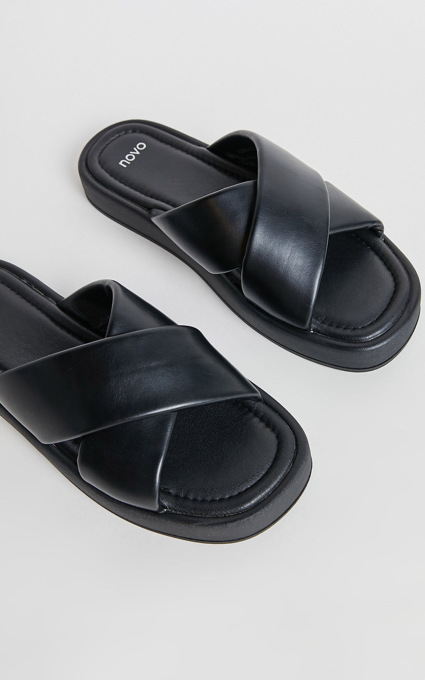 Novo - Torance Slides in Black