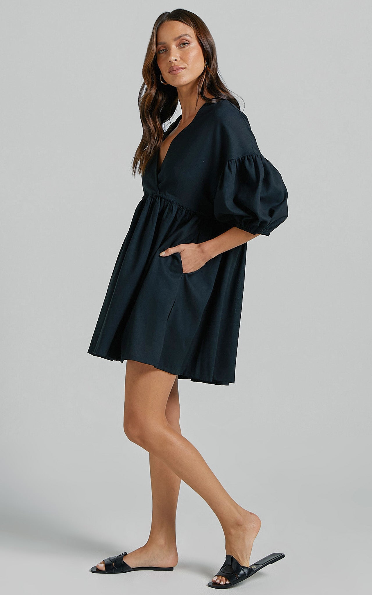 Akane Mini Dress - Linen Look V Neck 3/4 Sleeve Smock Dress in Black