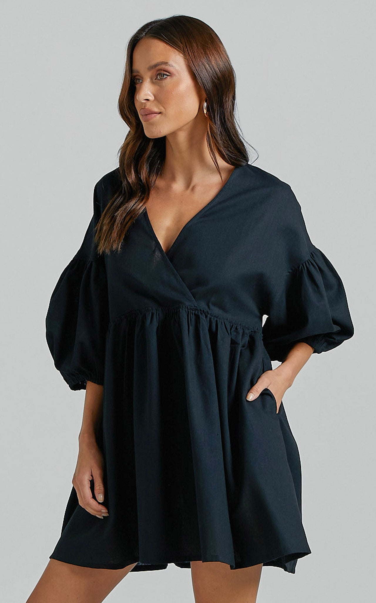 Akane Mini Dress - Linen Look V Neck 3/4 Sleeve Smock Dress in Black