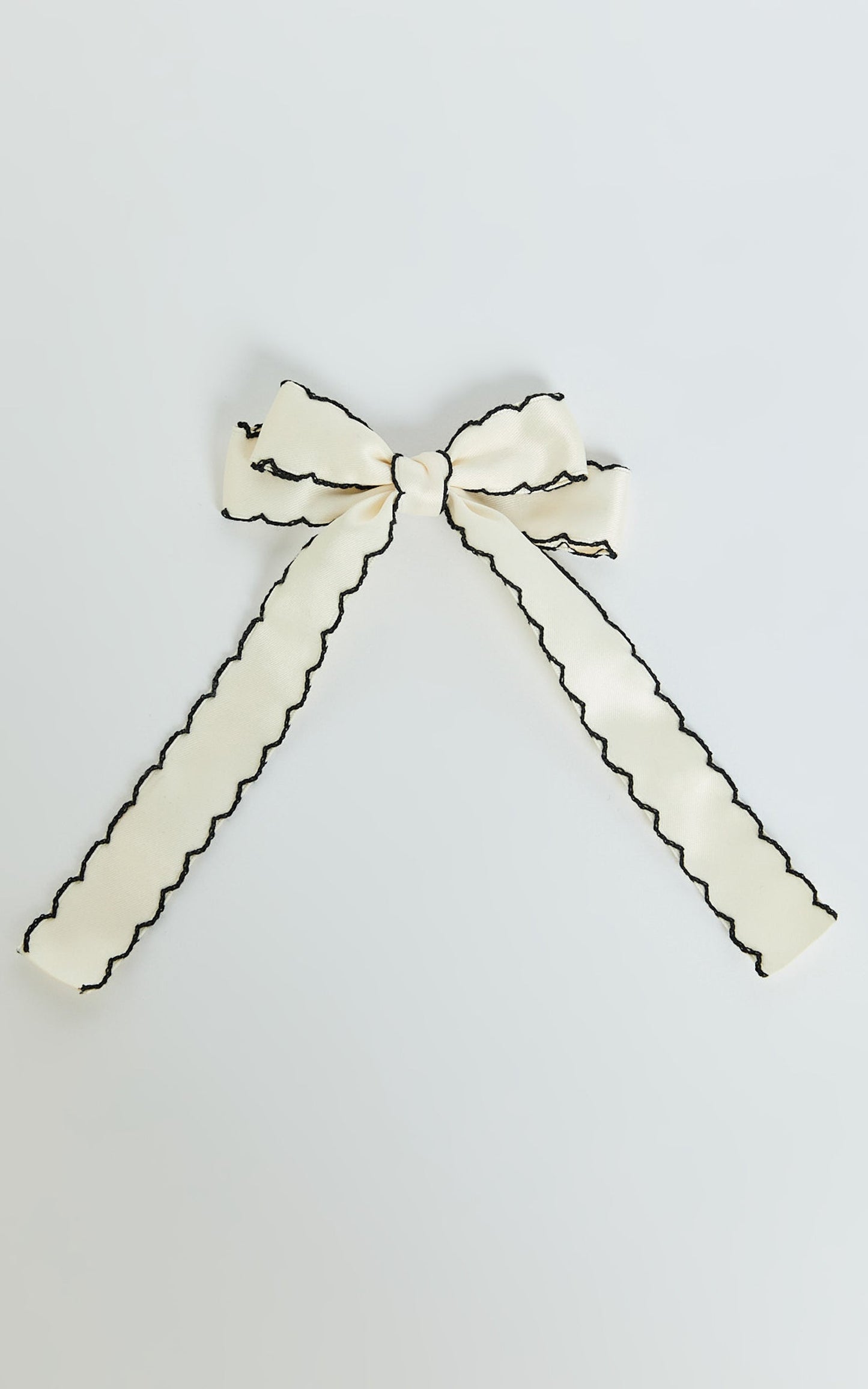 Yuri Hair Bow - Contrast Seam Detail Hair Bow in White & Black
