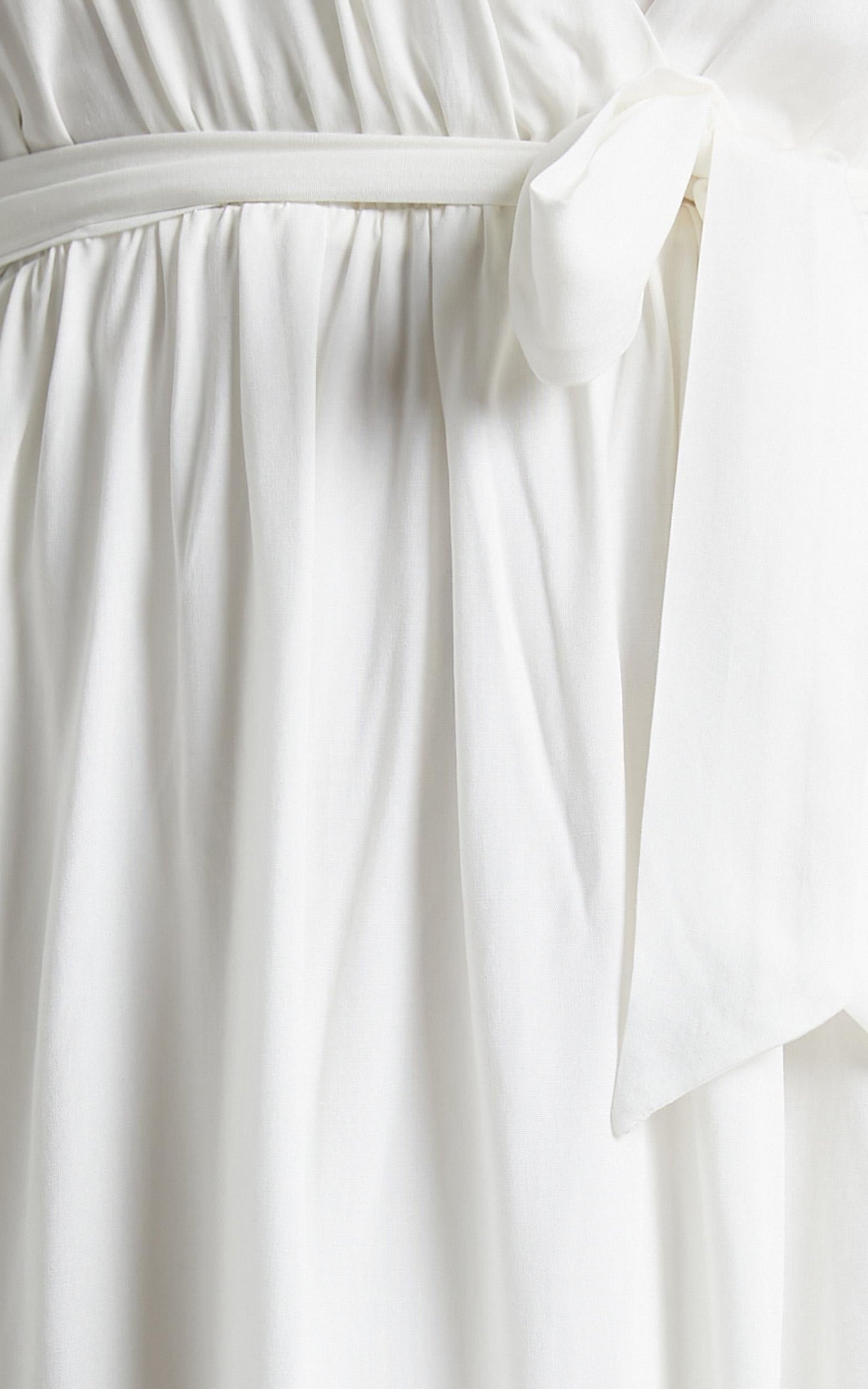 Arlais Dress in White