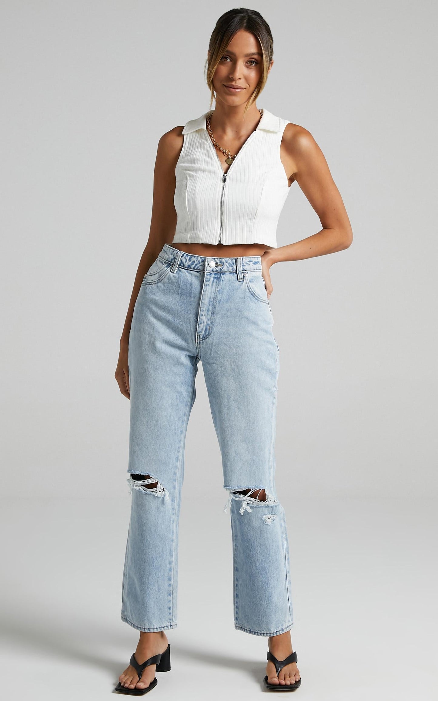 Rollas - Original Straight Jean in Light Blue Wash