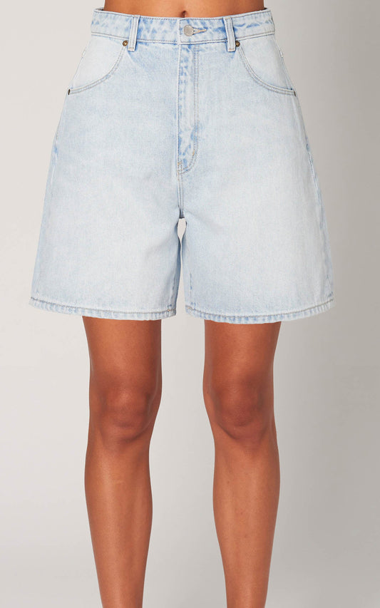 Rolla's - SUPER MIRAGE SHORT SUMMER BLEACH in Bleached Denim