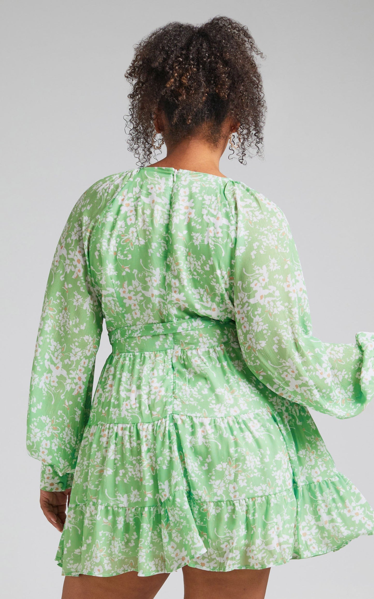 Libby Mini Dress - Printed Longsleeve V Neck Dress in Whispering Floral