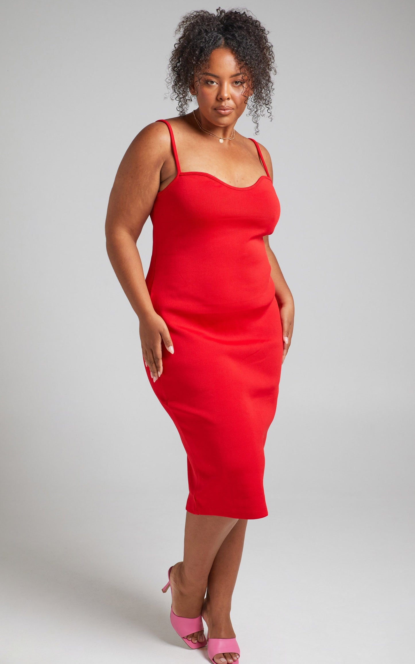 Larah Midi Dress - Bodycon Sweetheart Neckline Dress in Red