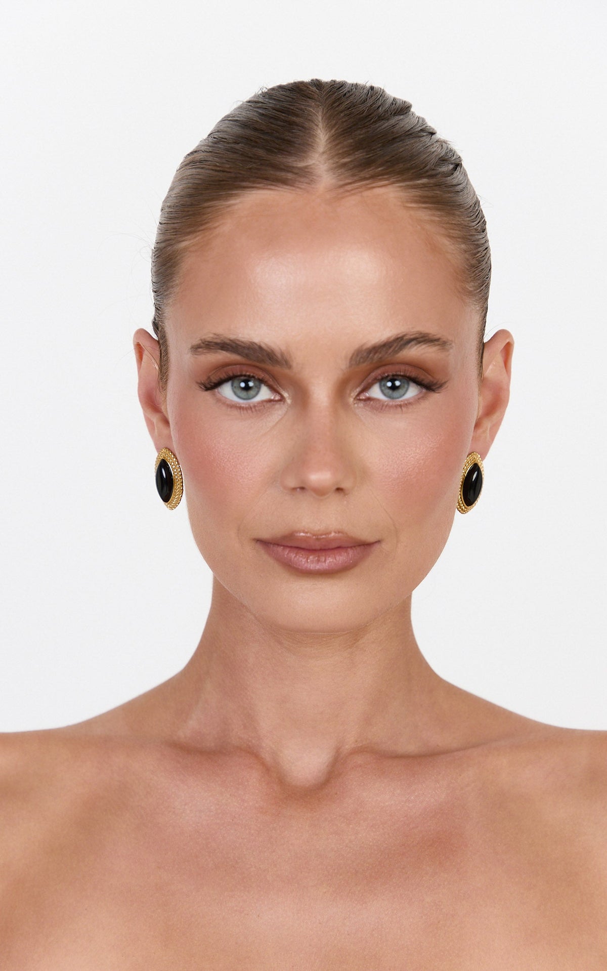 Romy Earrings - Oval Stud Earrings in Gold Plated 18k - Black
