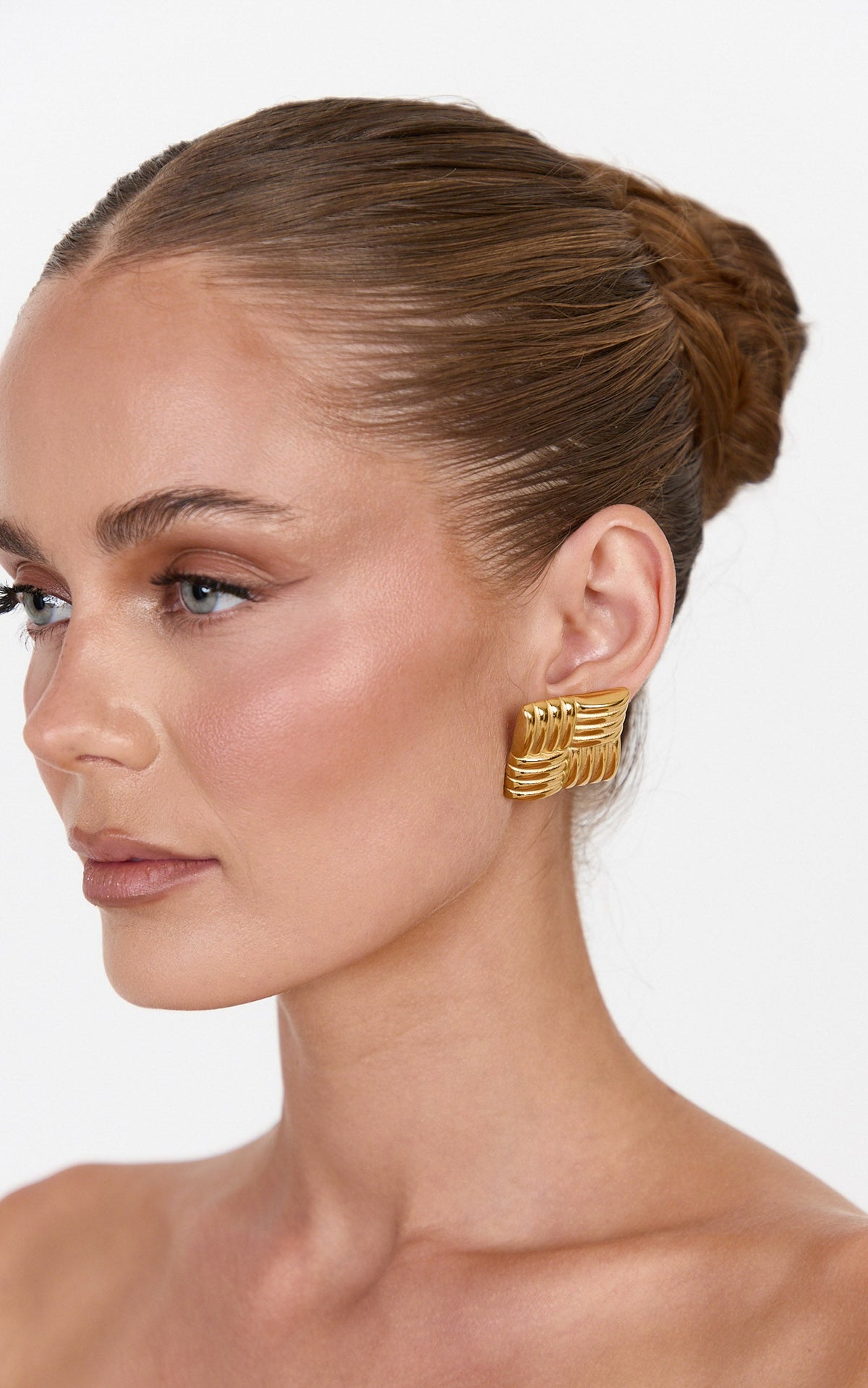 Mila Earrings - Textured Square Stud Earrings in Gold Plated 18k