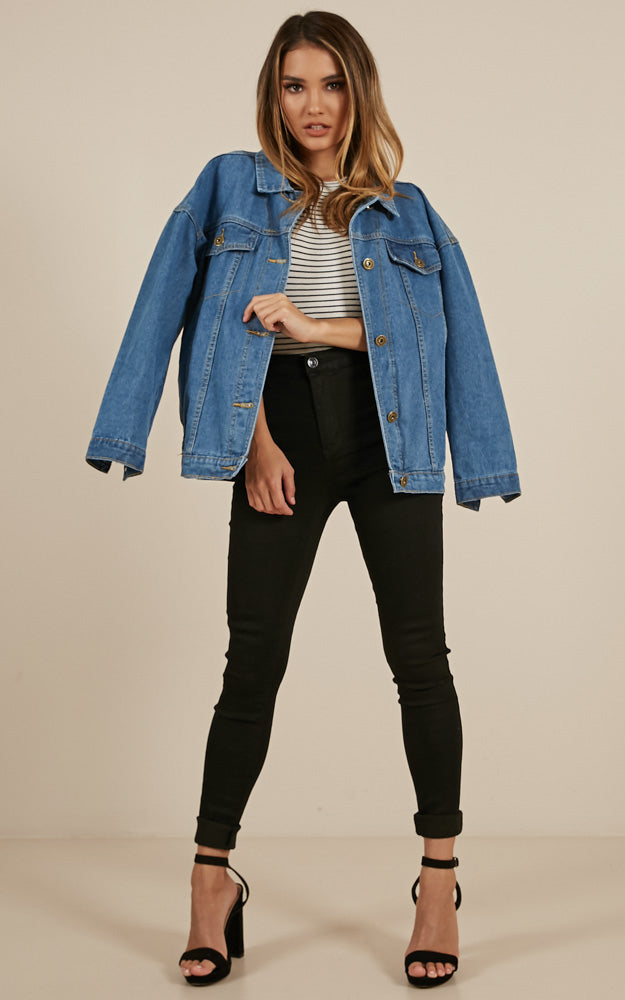 Billy Jean Jacket In Mid Wash Denim