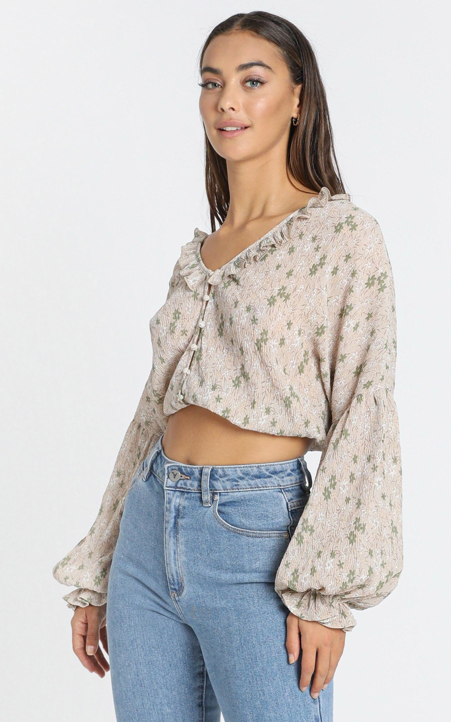 Serena Top in Beige Floral