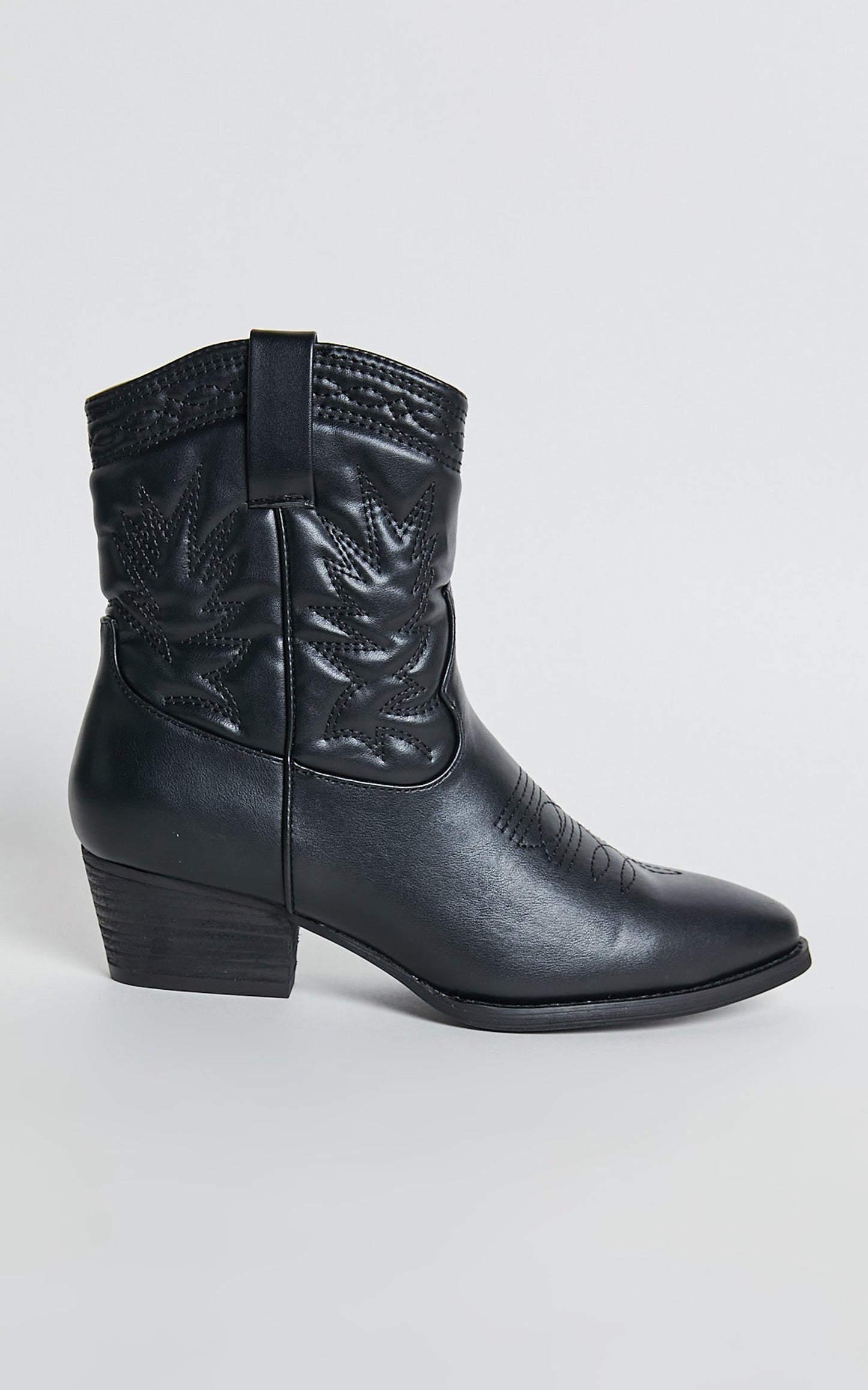 Therapy - Wilder Boots in Black