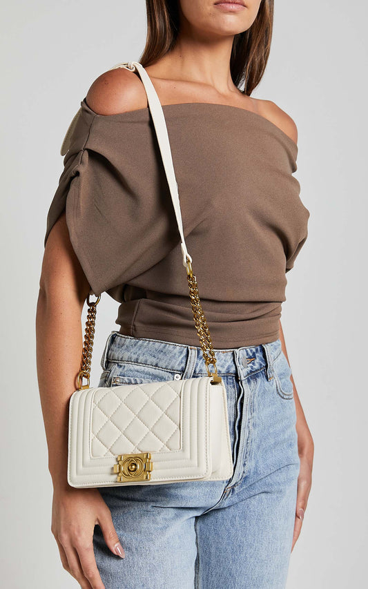 Hamptons Quilted Cross Body Bag in Cream