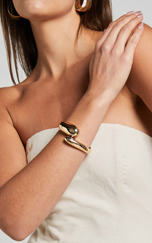 Cherryl Bracelet in Gold