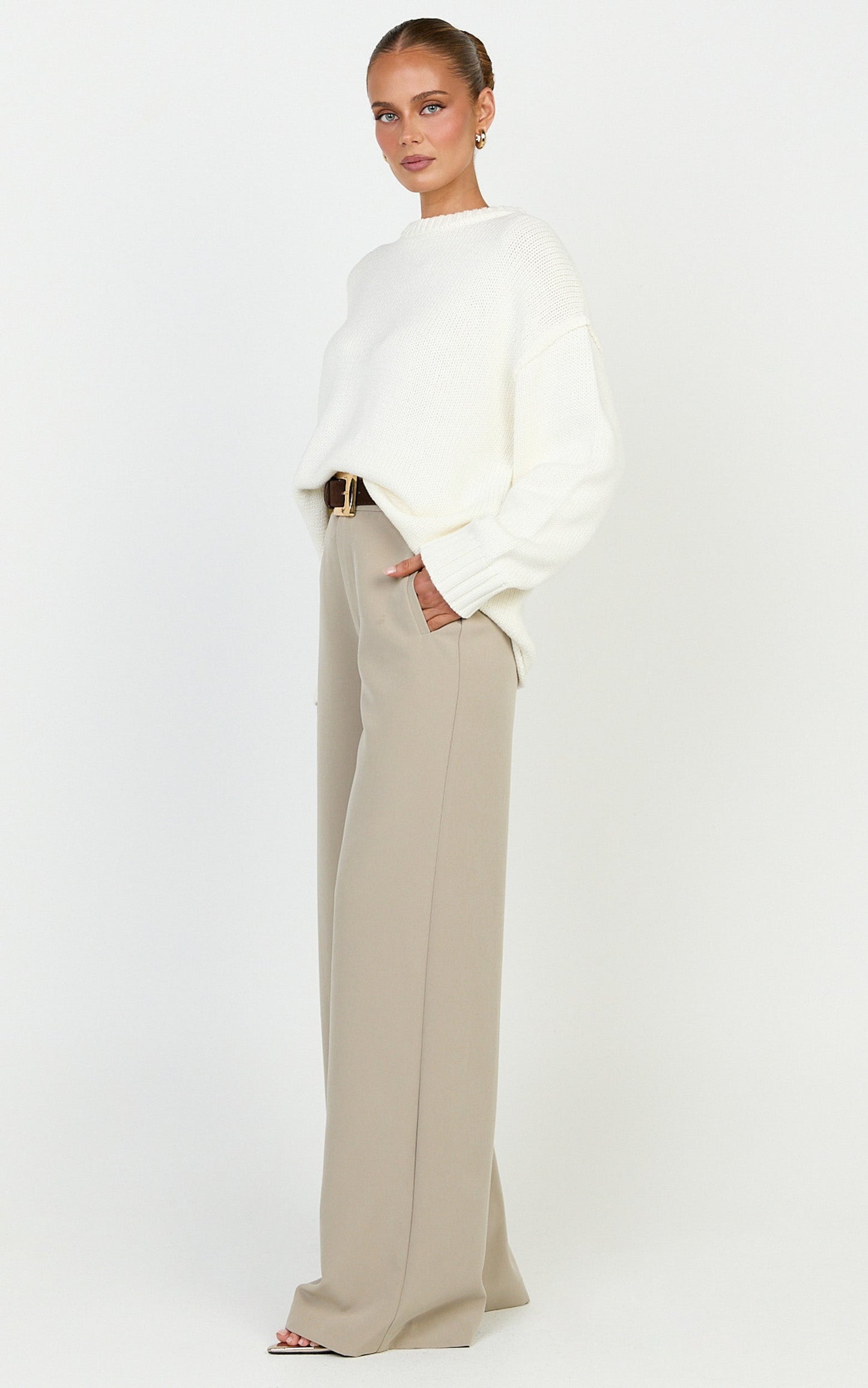 Kira Jumper - Crew Neck Oversized Knit Jumper in White