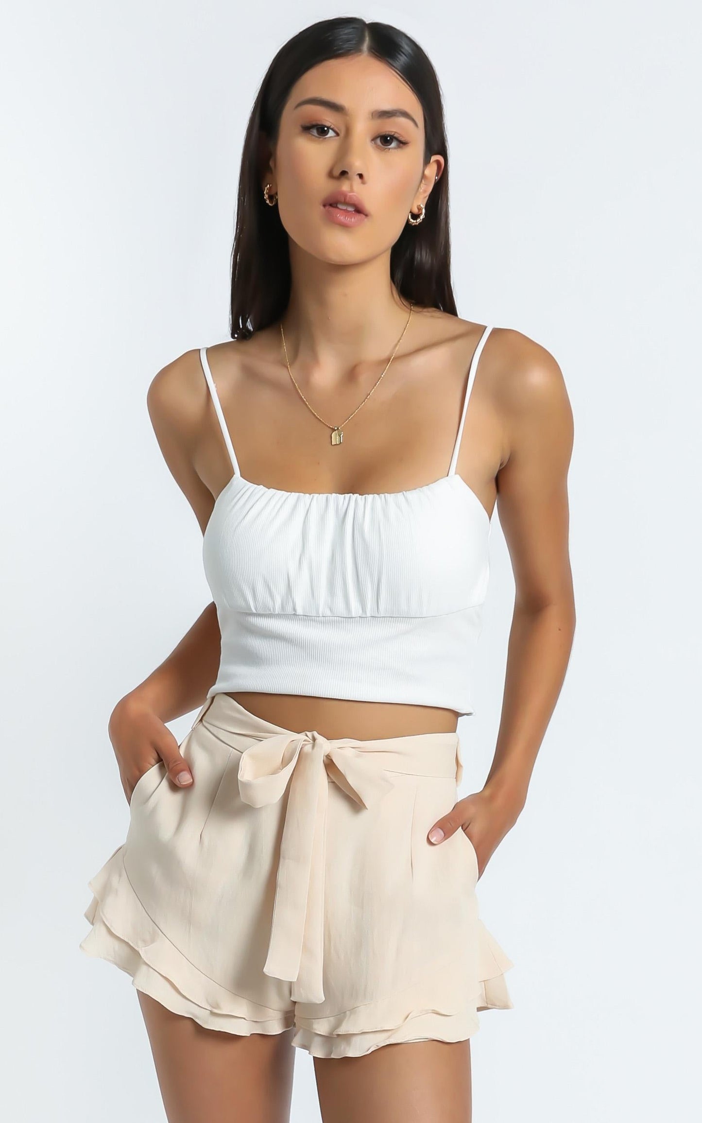 Pia Shorts in Beige