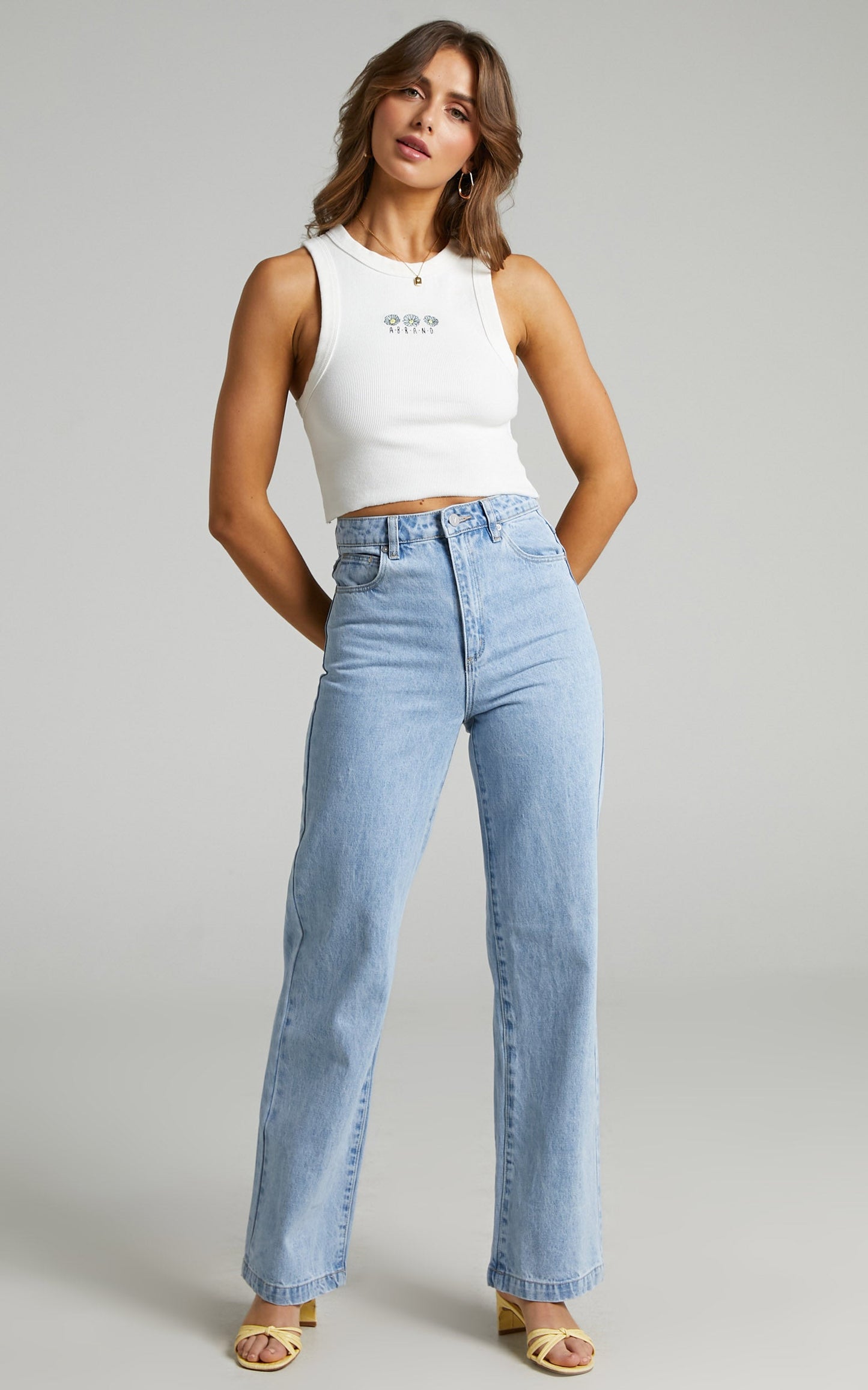 Abrand - A '94 High & Wide Jean in Walk Away