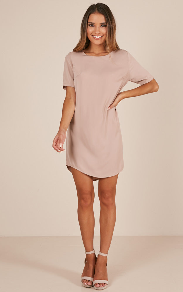 Way It Is Shift Dress In Mocha