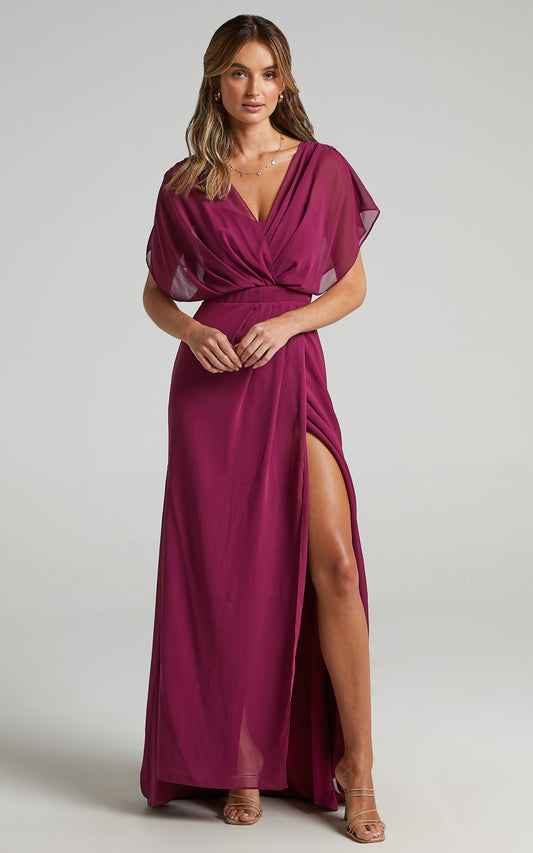 Lovers Gaze Dress in Mulberry