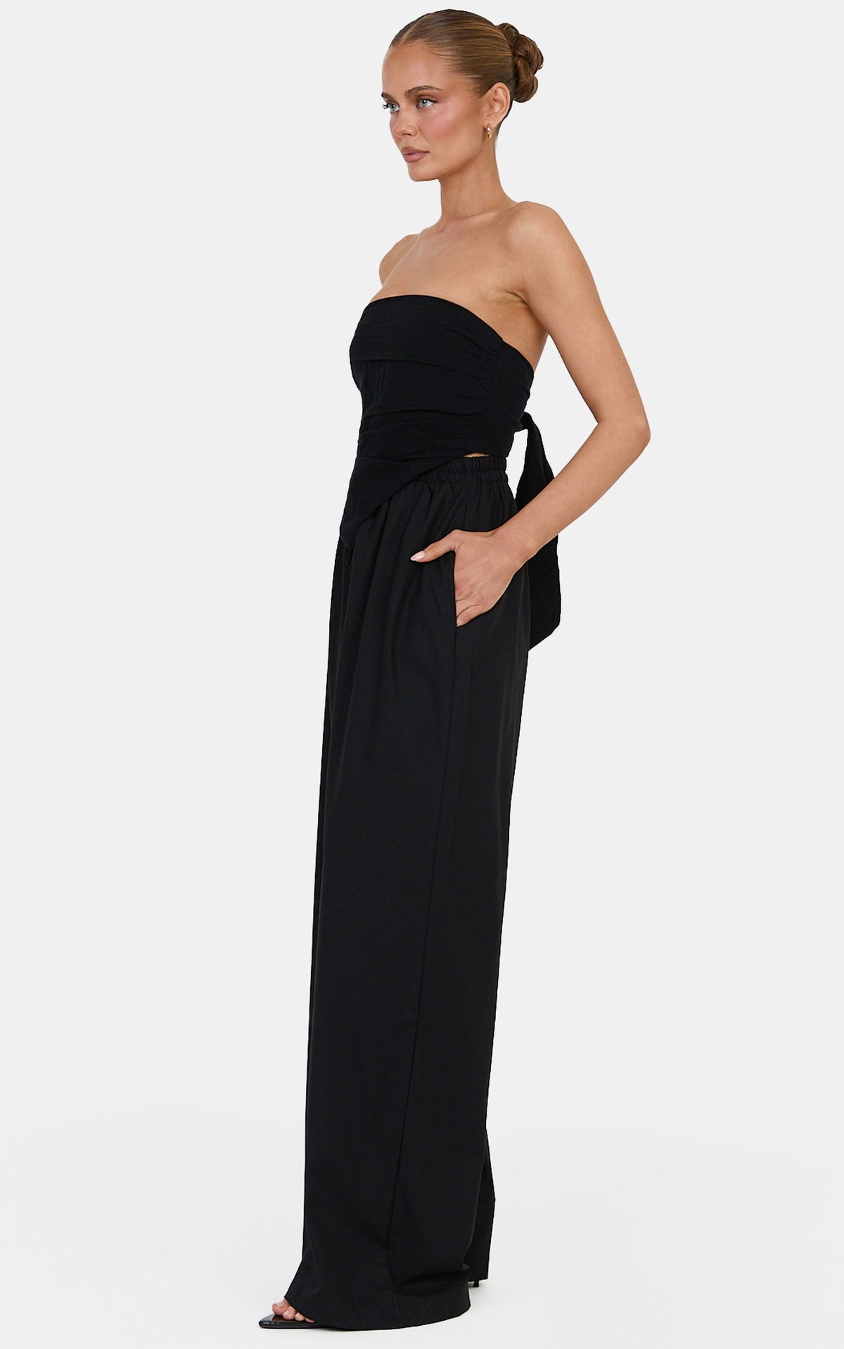 Norma Hose – Weite Leinenhose mit hohem Bund in Schwarz