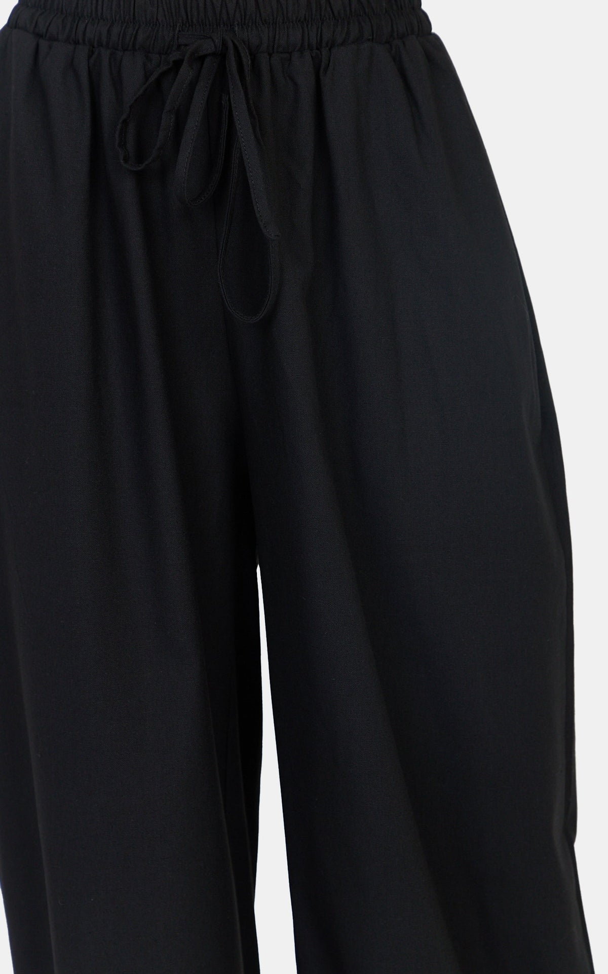 Norma Hose – Weite Leinenhose mit hohem Bund in Schwarz