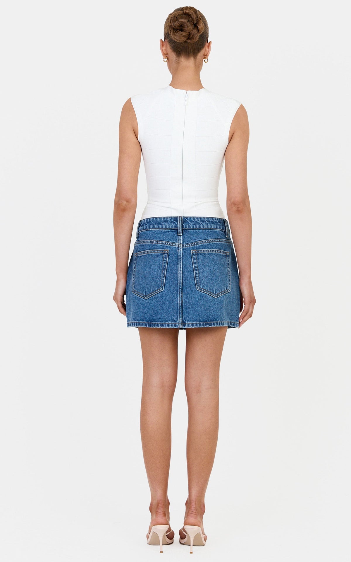 Kaitlyn Minirock – Jeans-Minirock mit niedriger Taille in Dunkelblau