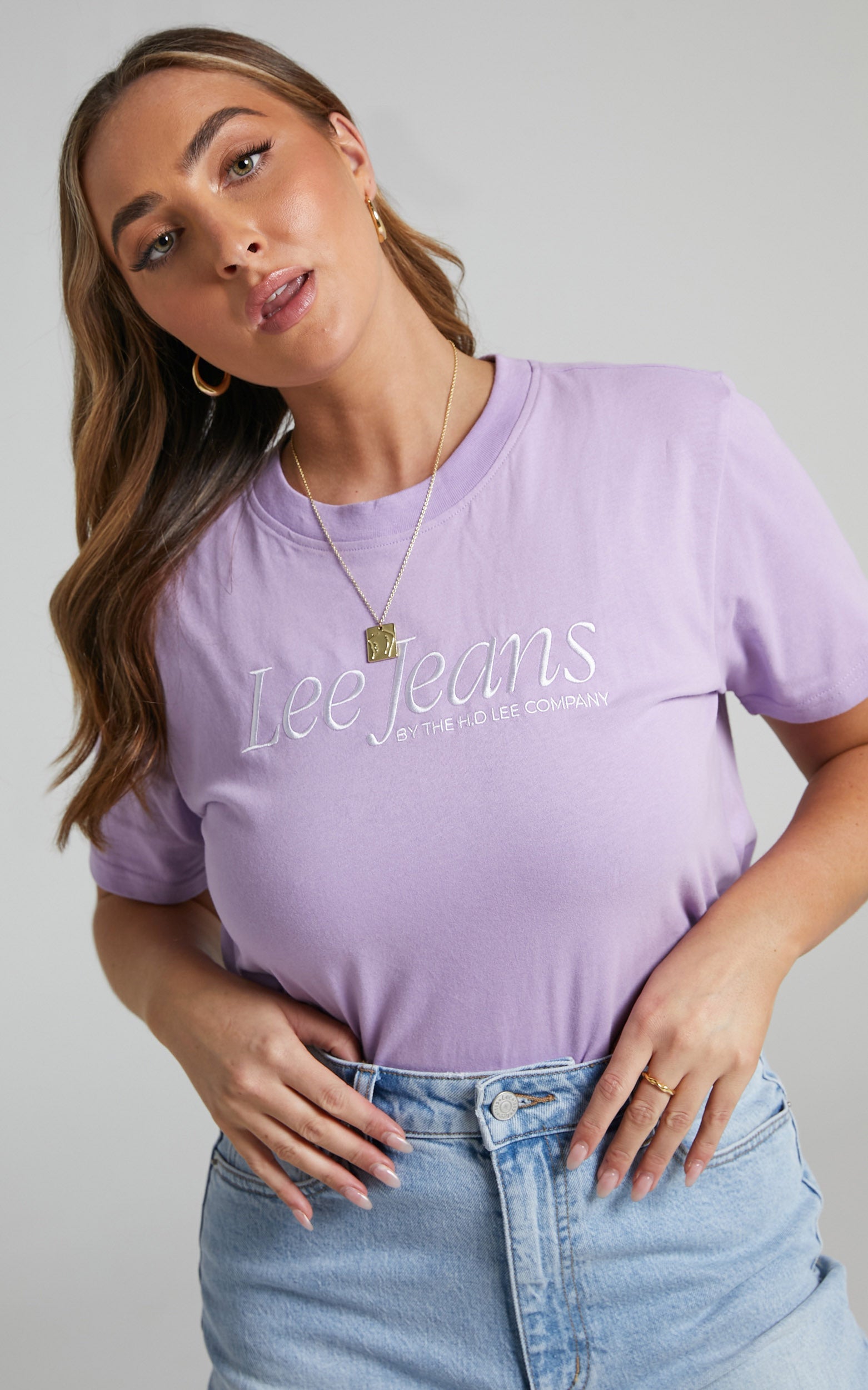 Lee - Classic Tee in Violet