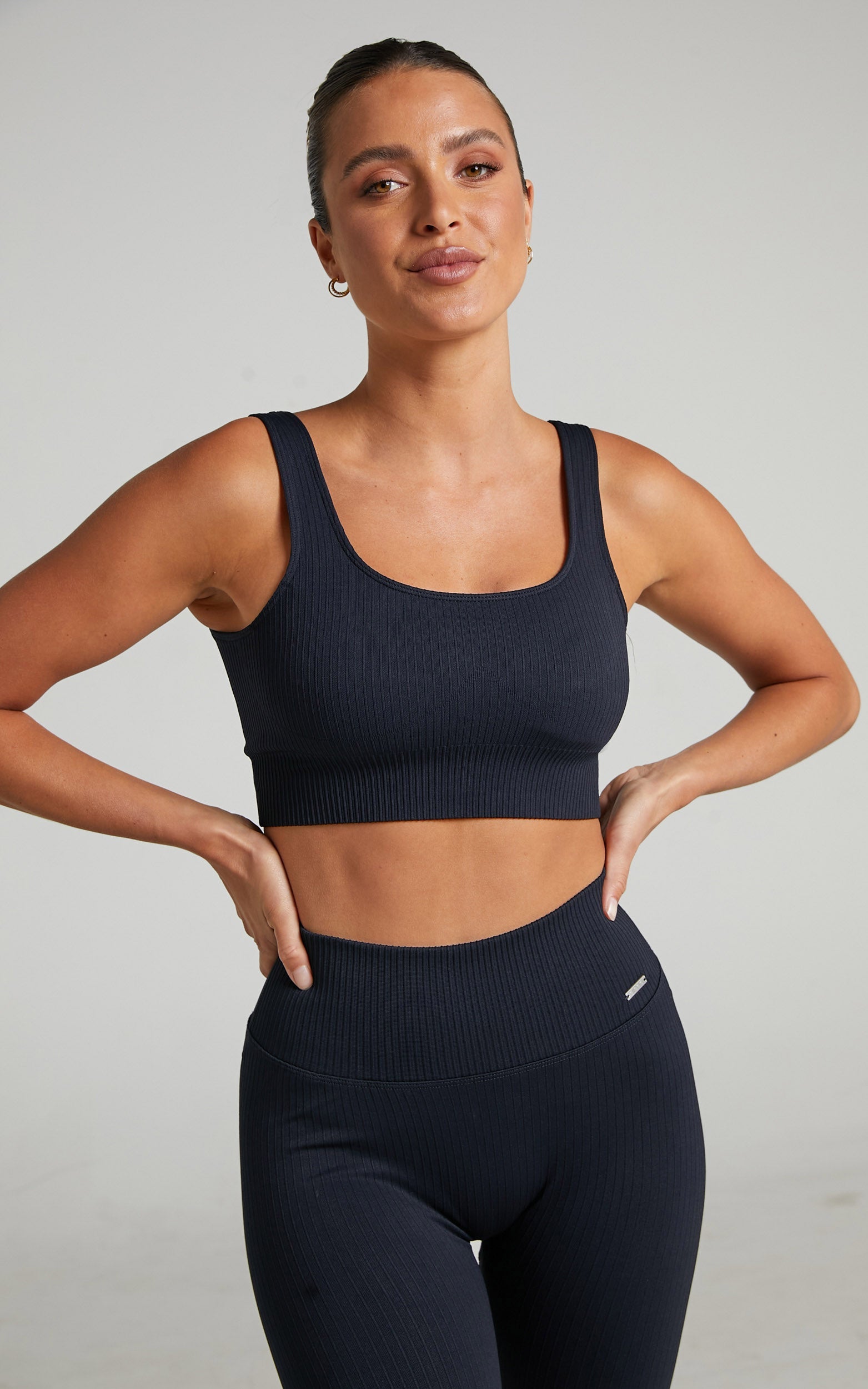 Aim'n - RIBBED SEAMLESS BRA in Black