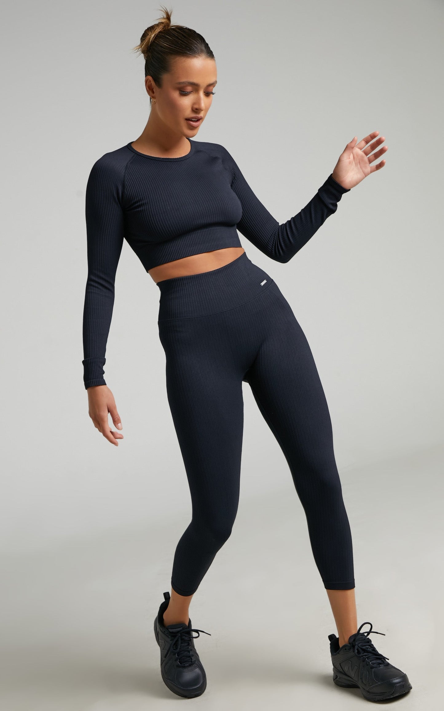 Aim'n - RIBBED SEAMLESS TIGHTS 7/8 in Black