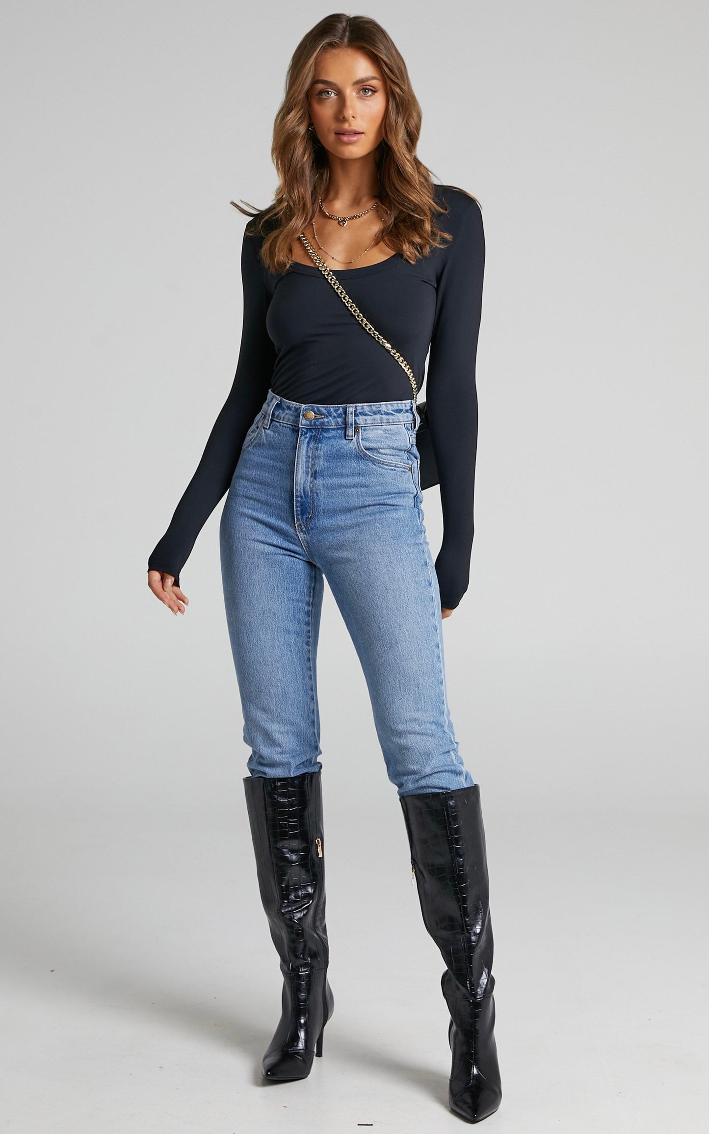 Elia Low Scoop Neck Long Sleeve Top in Black