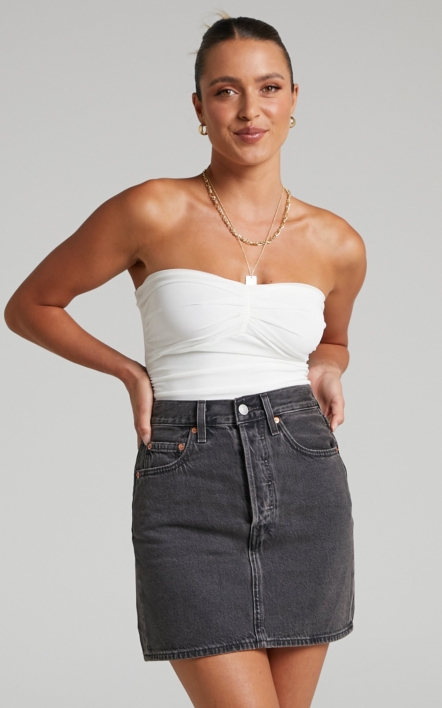 Levi's - Ribcage Denim Skirt in Washed Noir Black