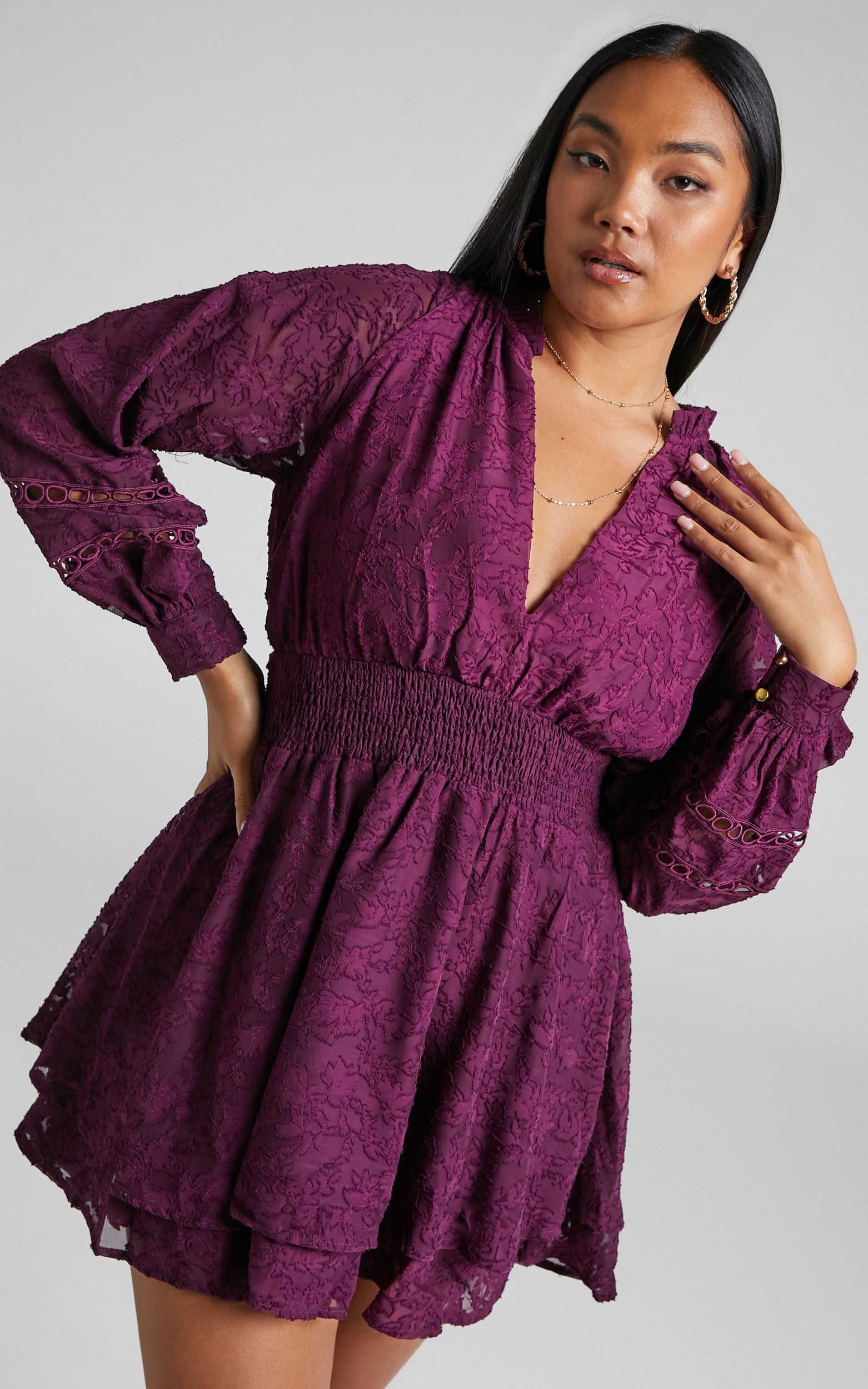Millahna Long Sleeve Circle Trim Tiered Mini Dress in Plum