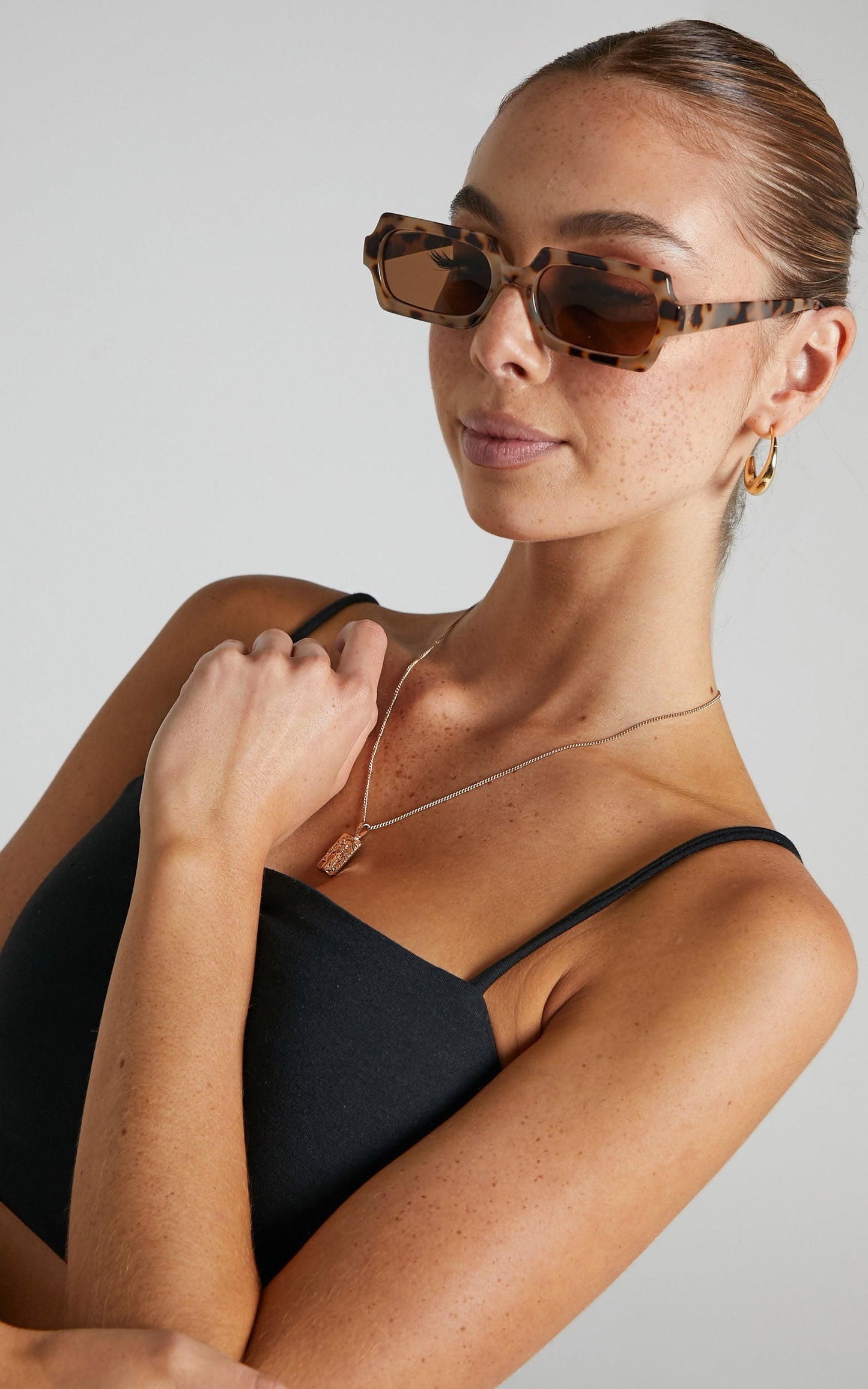 Venus Sunglasses in Tortoise Shell