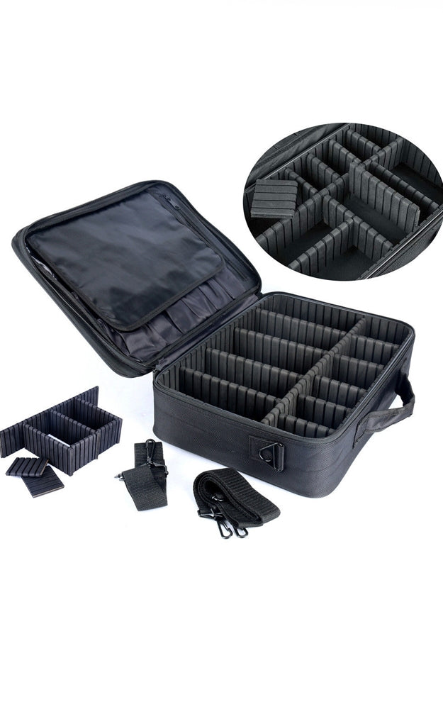 Pro Travel Makeup Case in black