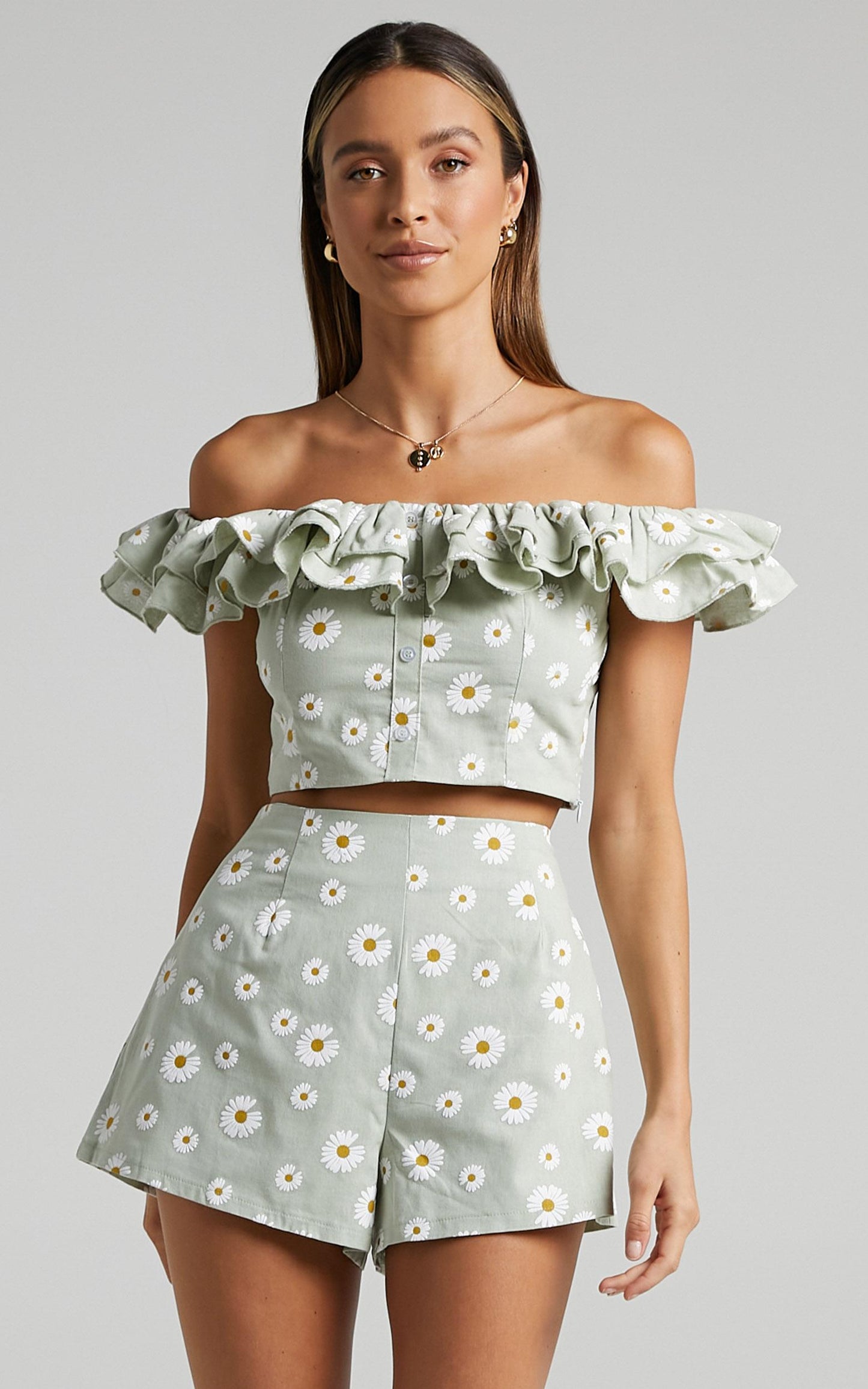 Marjorie Shorts in Sage Daisies