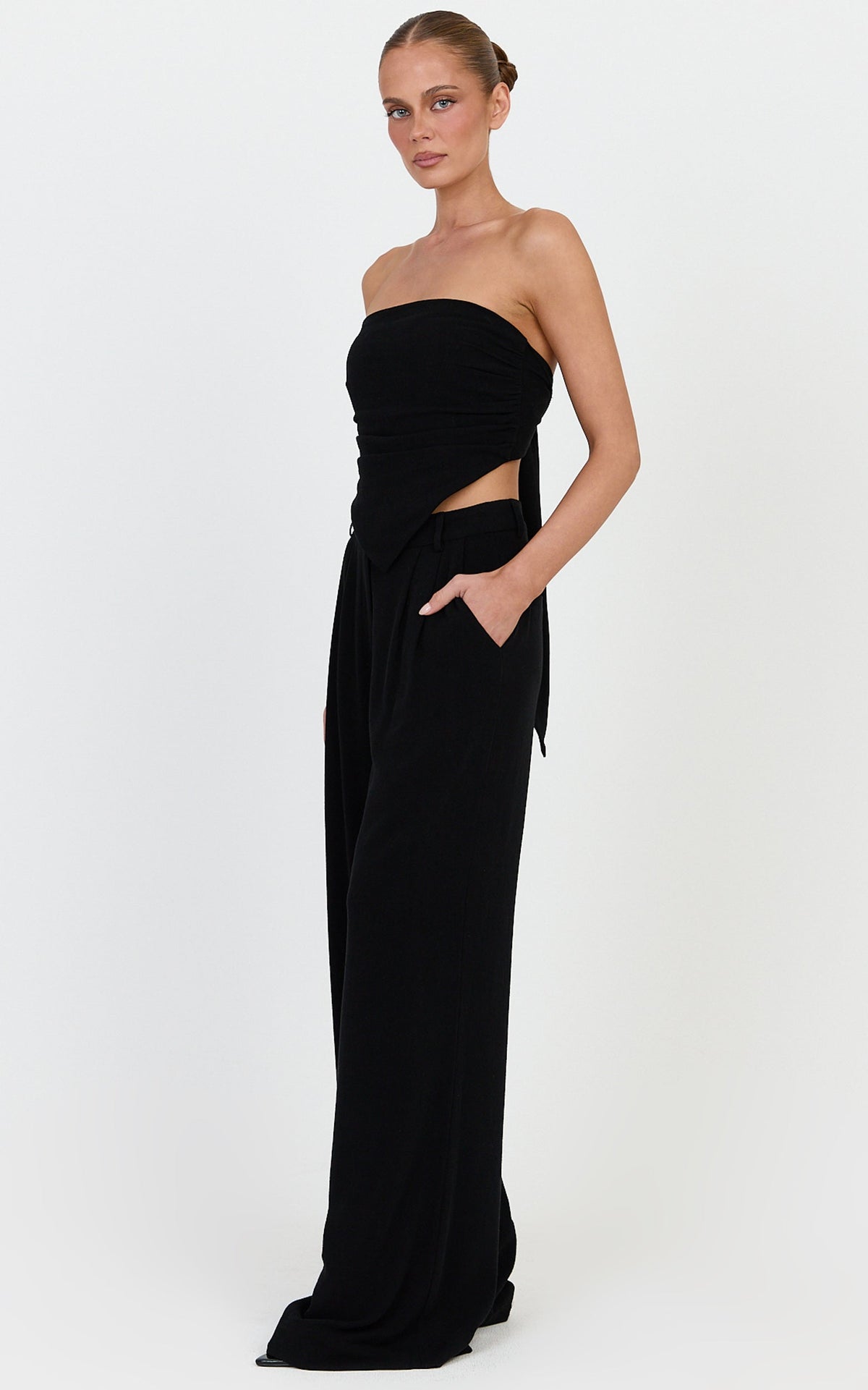 Norma Hose – Weite Leinenhose mit hohem Bund in Schwarz