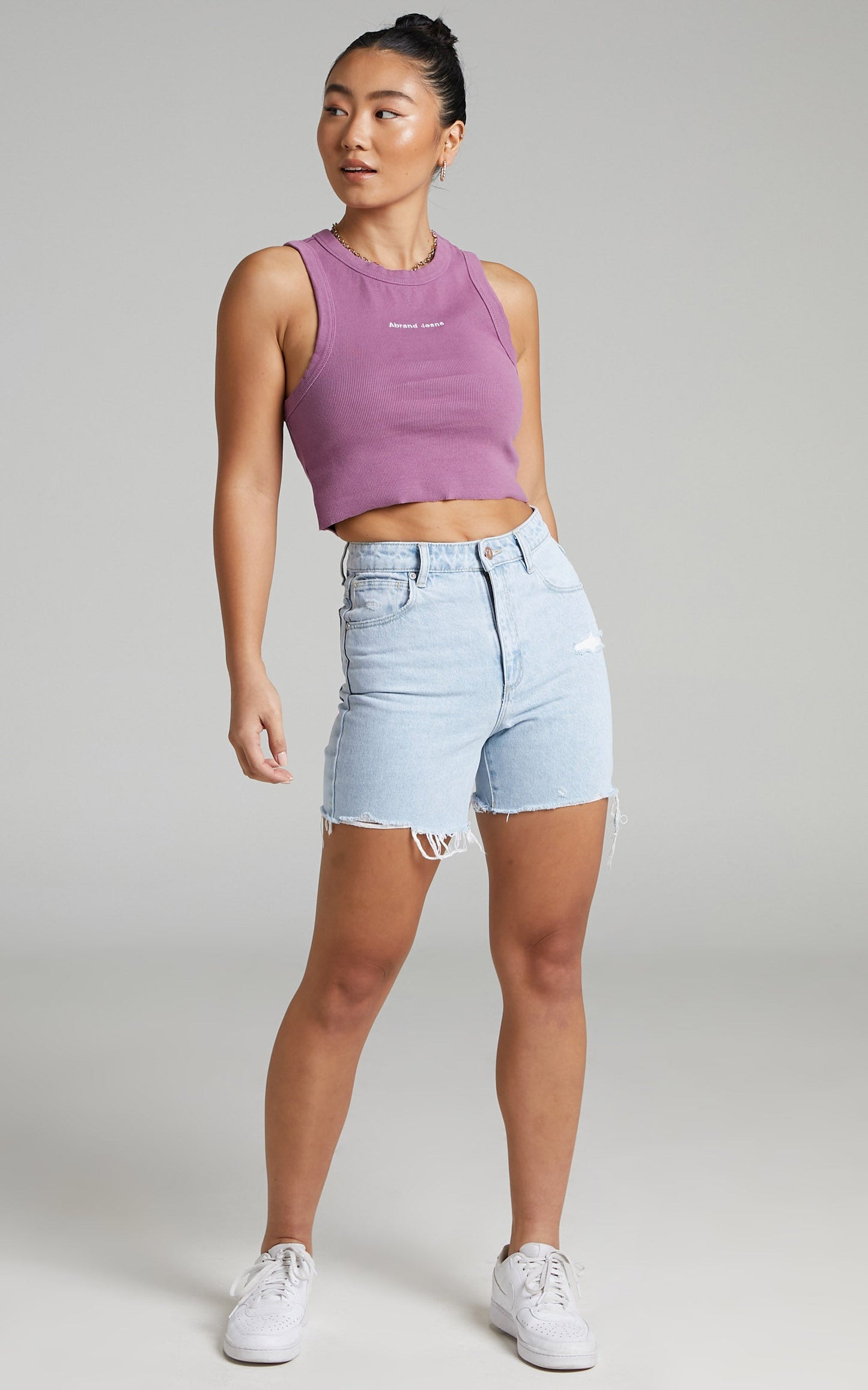 Abrand - A Claudia Cut Off Denim Shorts in Bleached Stone Rip
