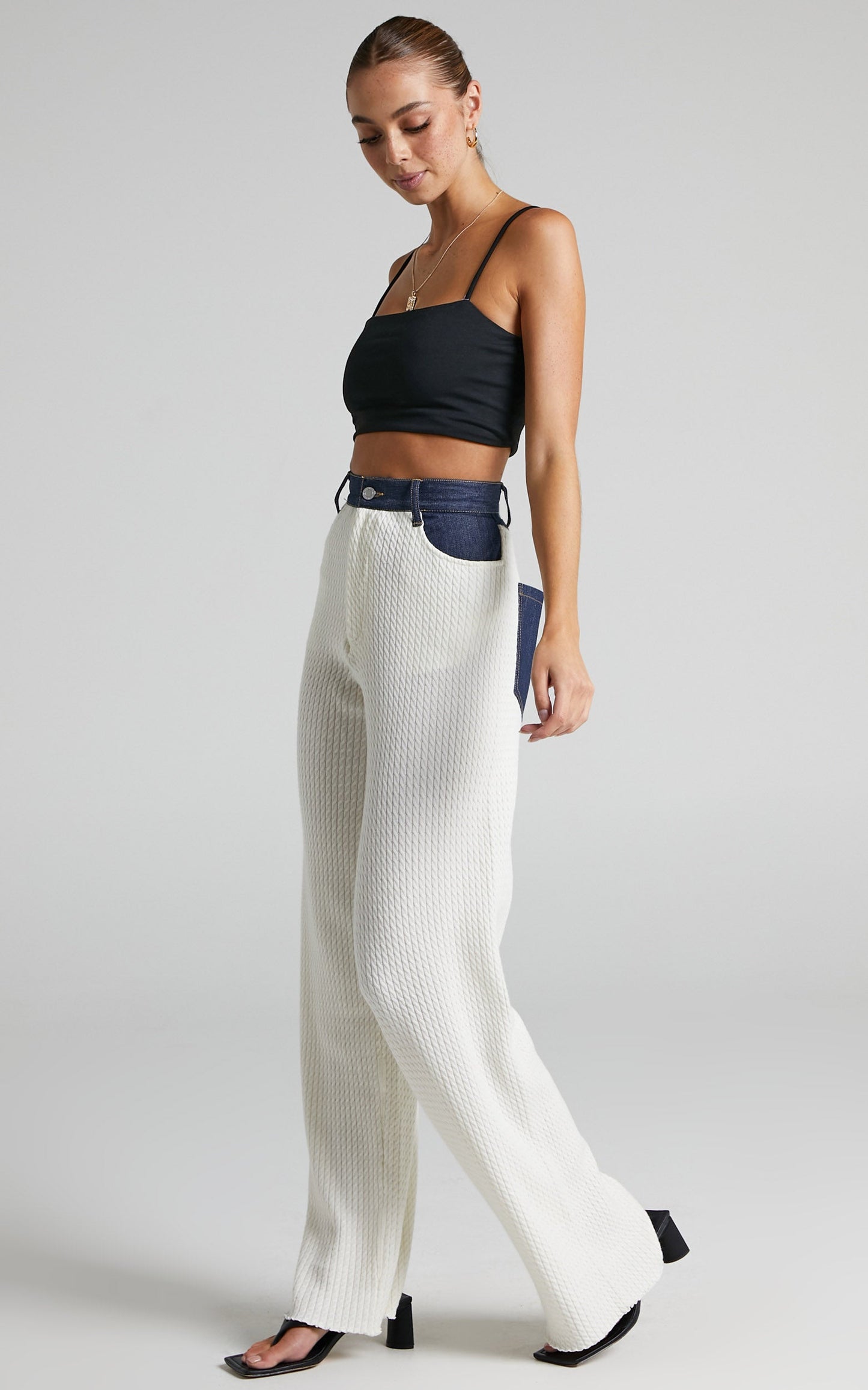 Danielle Bernstein - High Rise Wide Leg in rinse/Cream