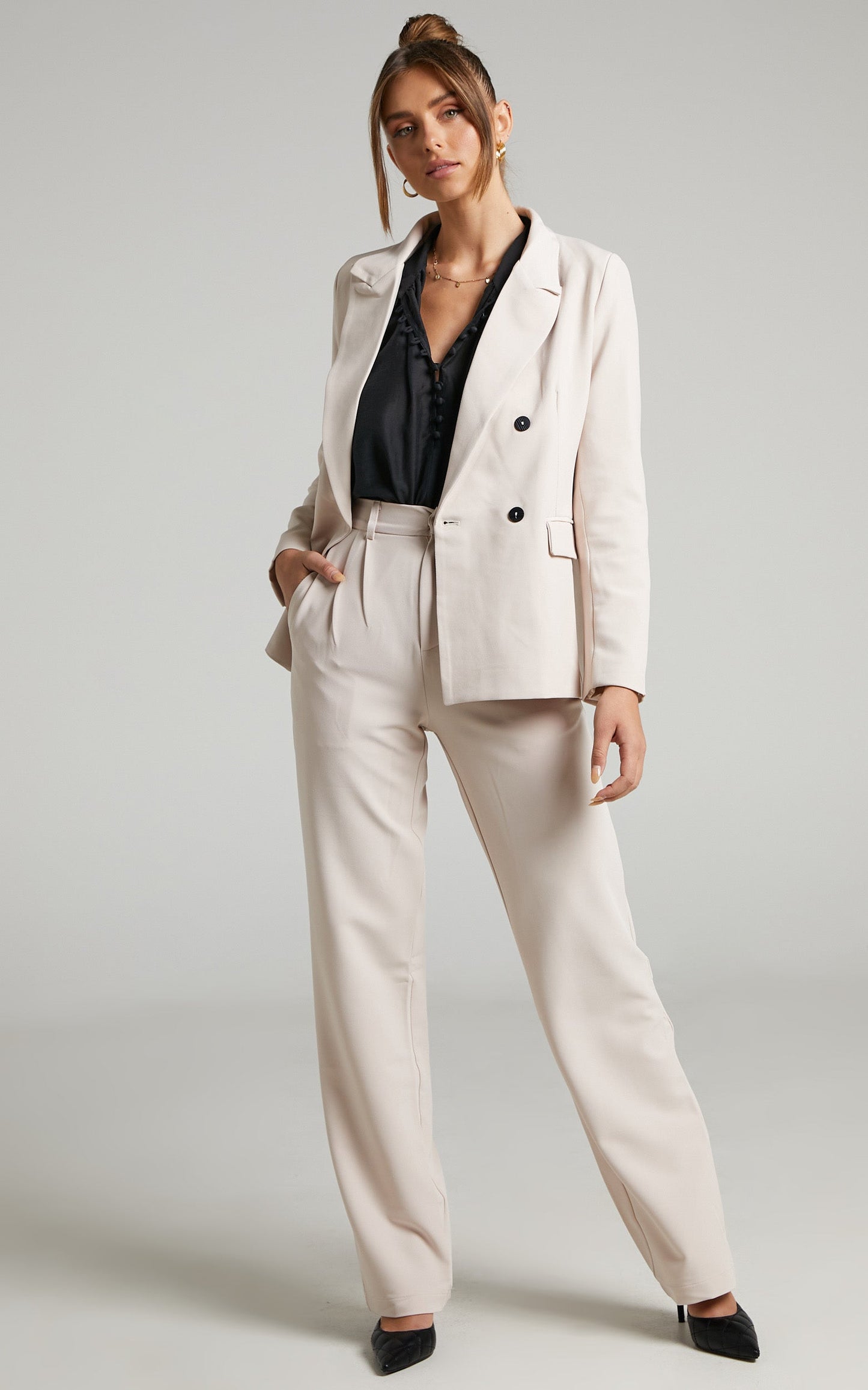 Davena High Waisted Tailored Pants in Sand