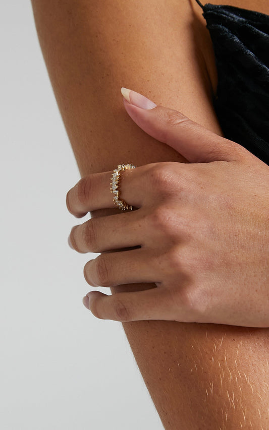 Deborah Ring in Gold
