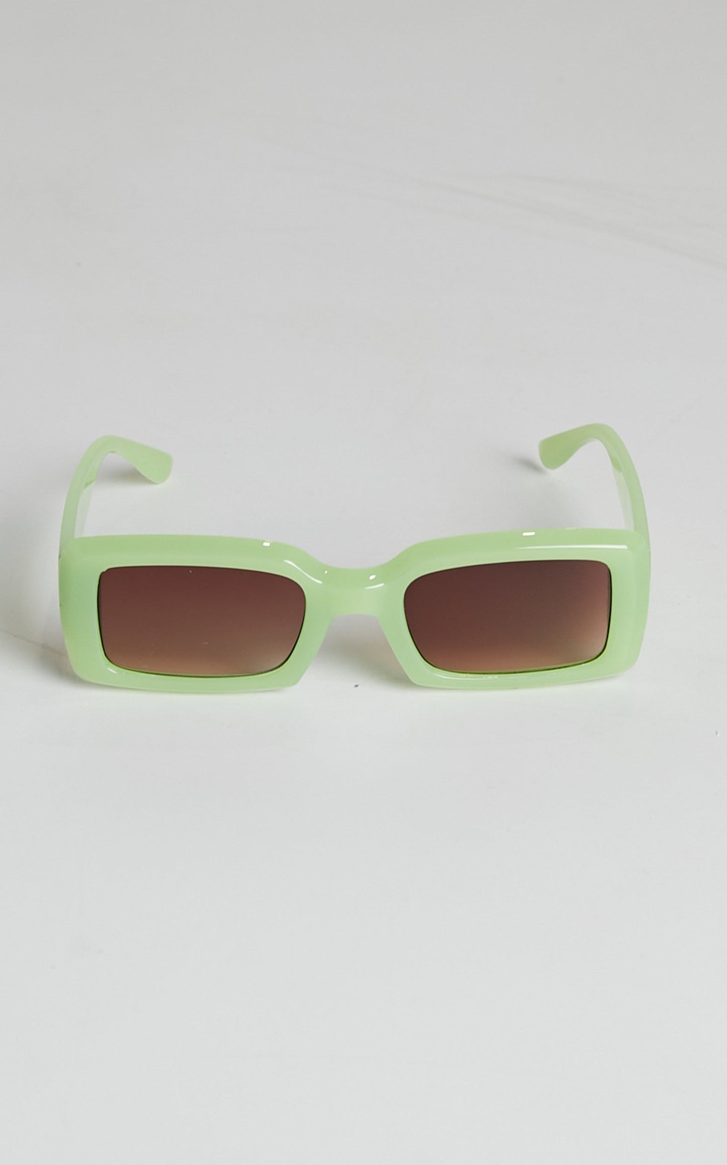 Donda Sunglasses in Green