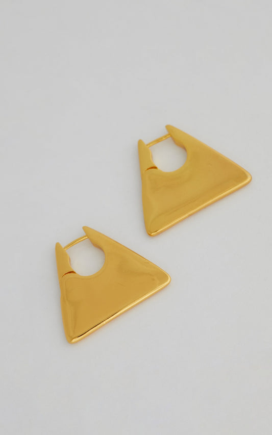 Jooni Earrings in Gold