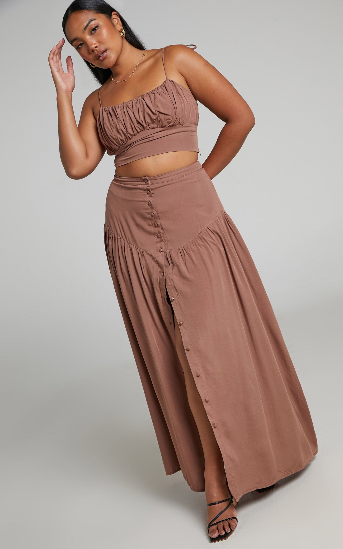 Knoxlee Drop Waist Maxi Skirt in Brown