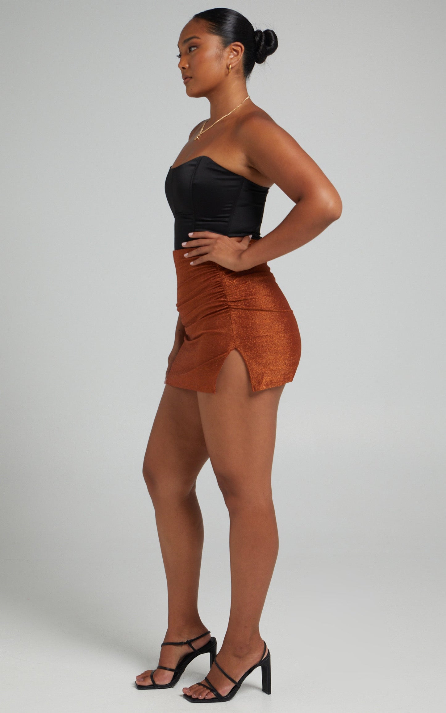 Armeena Bodycon Mini Skirt in Red
