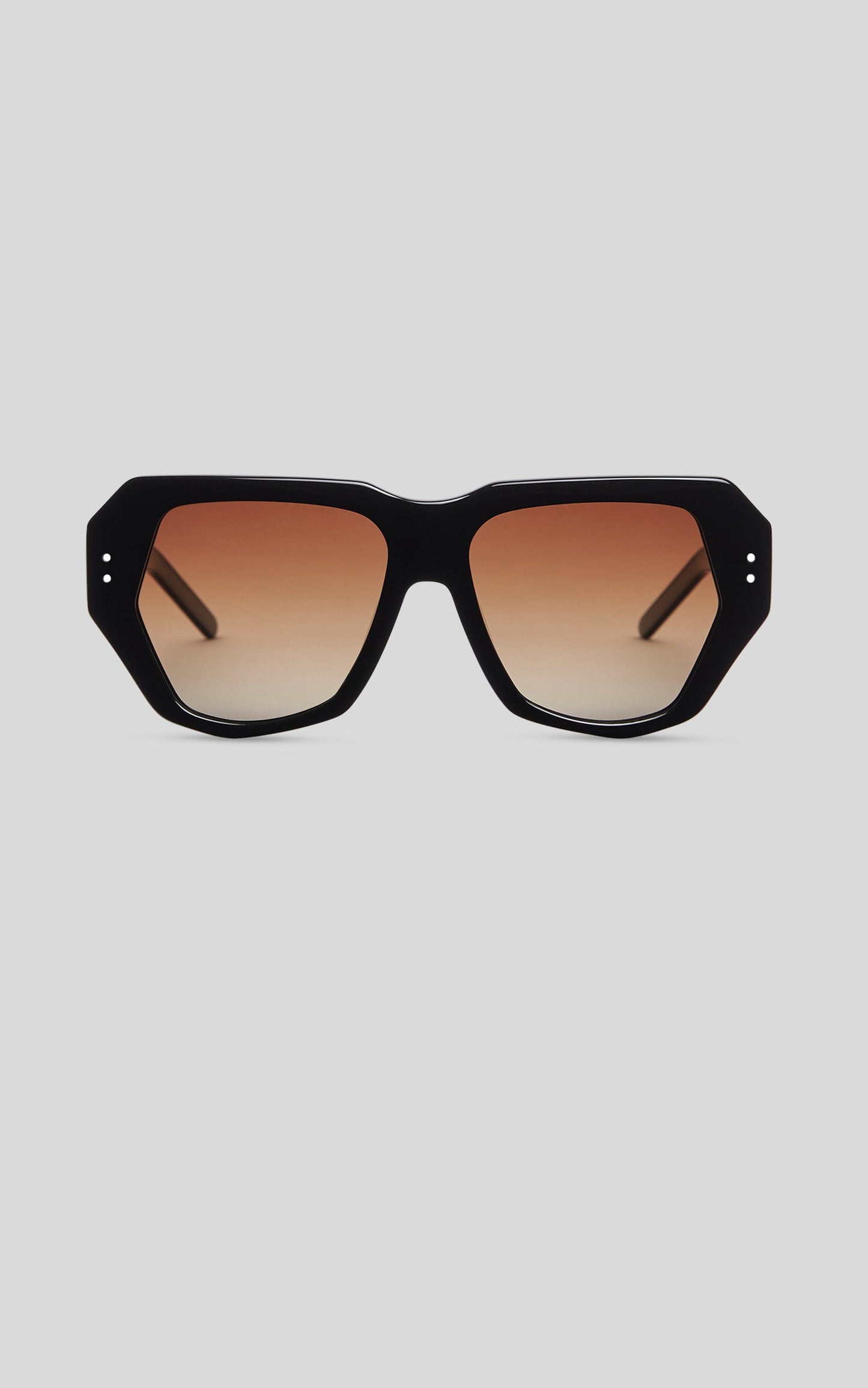 Banbe Eyewear - The Adut in Black Amber Fade