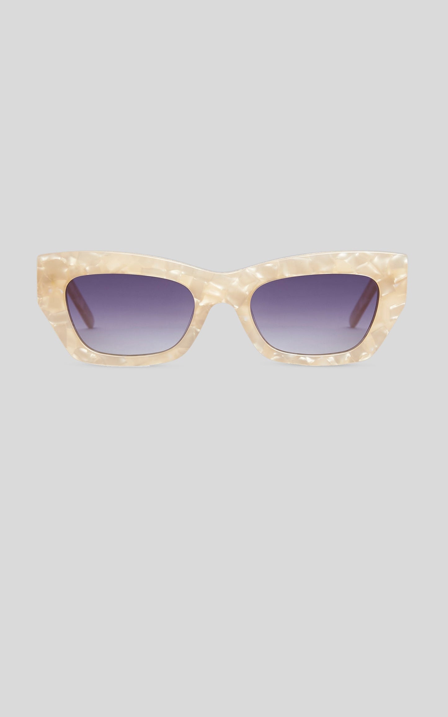 Banbe Eyewear - The Kerr in Pearl Black-Fade