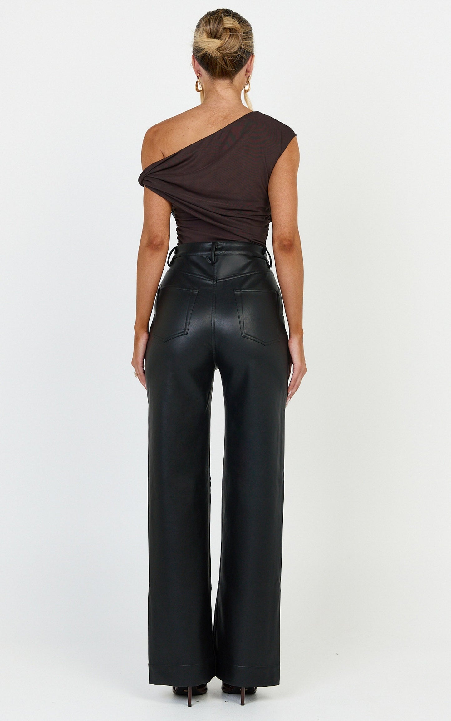 Paloma Top - Mesh Overlay Twist Sleeve Top in Chocolate